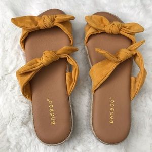 Yellow gold 10 Sandal espadrilles slip on sandal